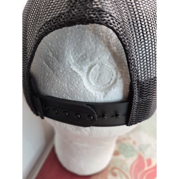 Travis Mathew Golf Patch Trucker Snapback Hat Cap One Size Black Cotton Poly - Picture 3 of 7